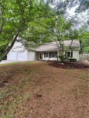 1135 Burning Bush Drive, Loganville, GA 30052