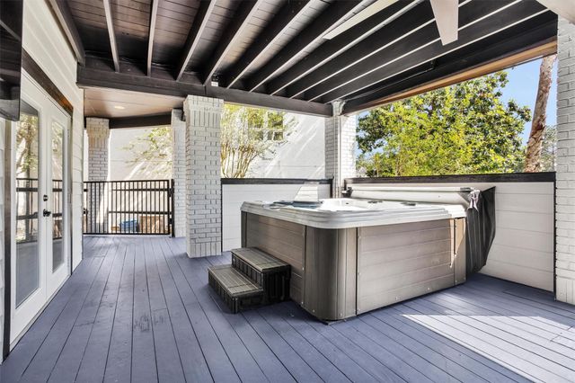 3111 Willowbend Road, Montgomery, TX 77356