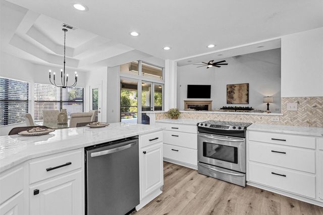 3111 Willowbend Road, Montgomery, TX 77356