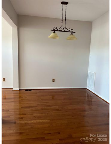 121 Woodsong Lane, Mooresville, NC 28117
