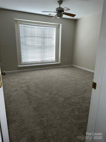 121 Woodsong Lane, Mooresville, NC 28117