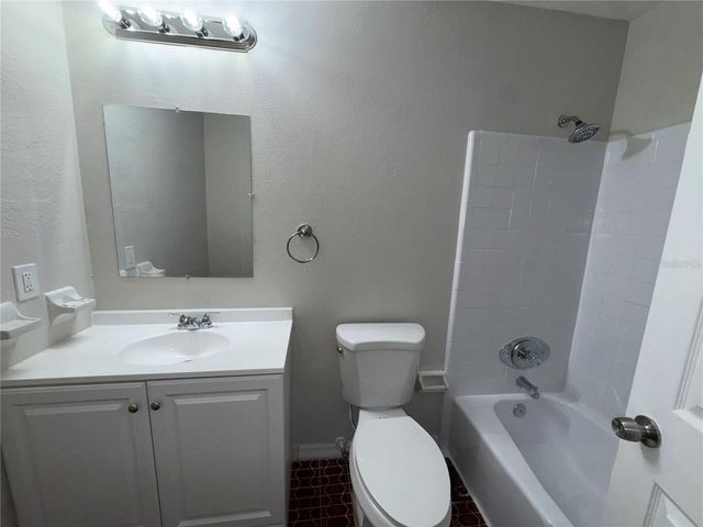 414 WADE AVENUE, Deland, FL 32724