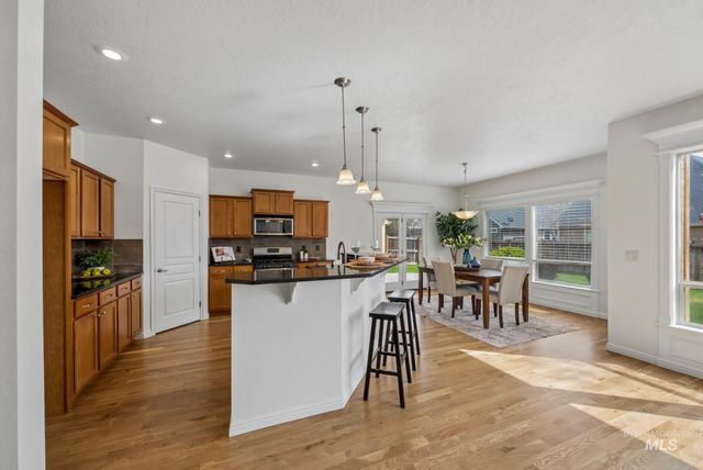 619 E Bonita Canyon, Meridian, ID 83642
