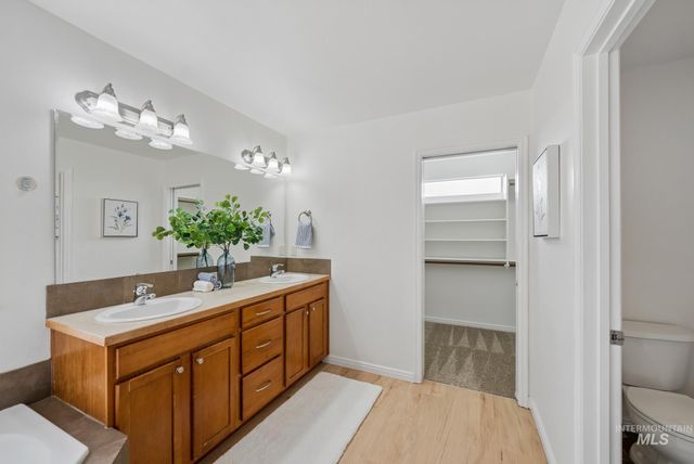 619 E Bonita Canyon, Meridian, ID 83642