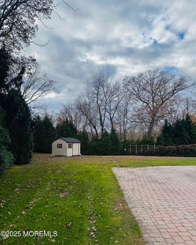 8 Ivy Lane, Wrightstown, NJ 08562