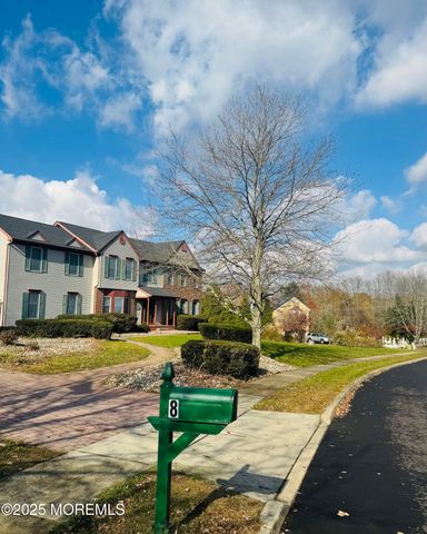 8 Ivy Lane, Wrightstown, NJ 08562