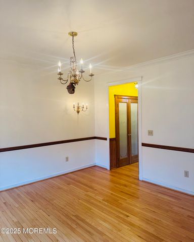 8 Ivy Lane, Wrightstown, NJ 08562