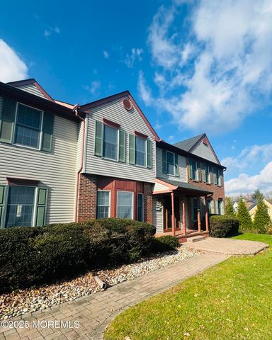 8 Ivy Lane, Wrightstown, NJ 08562