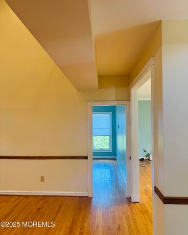 8 Ivy Lane, Wrightstown, NJ 08562