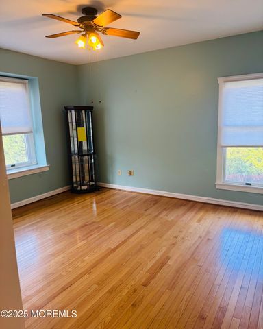 8 Ivy Lane, Wrightstown, NJ 08562