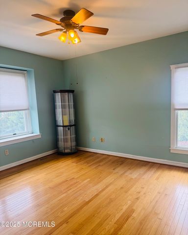 8 Ivy Lane, Wrightstown, NJ 08562