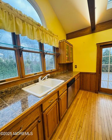 8 Ivy Lane, Wrightstown, NJ 08562