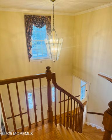 8 Ivy Lane, Wrightstown, NJ 08562