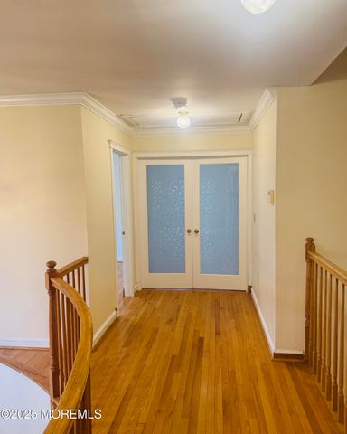 8 Ivy Lane, Wrightstown, NJ 08562