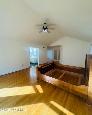 8 Ivy Lane, Wrightstown, NJ 08562