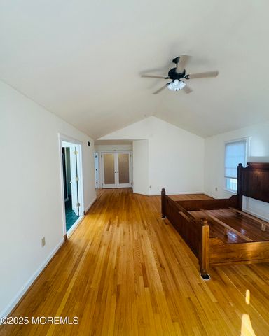 8 Ivy Lane, Wrightstown, NJ 08562