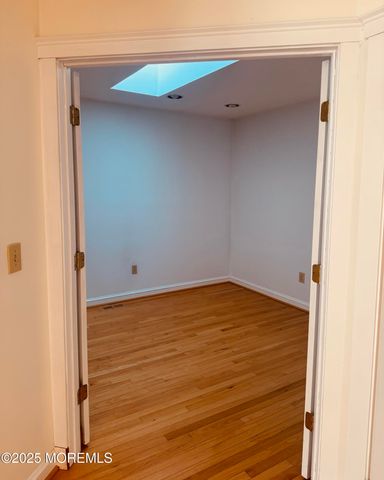 8 Ivy Lane, Wrightstown, NJ 08562