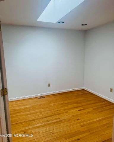 8 Ivy Lane, Wrightstown, NJ 08562