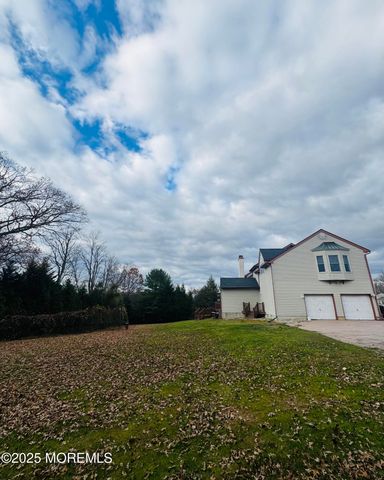 8 Ivy Lane, Wrightstown, NJ 08562