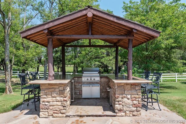72878 S 230 Road, Wagoner, OK 74467