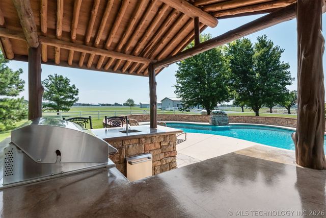 72878 S 230 Road, Wagoner, OK 74467