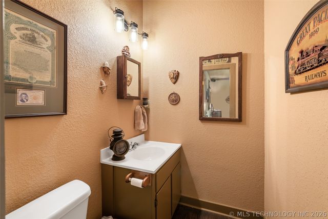 72878 S 230 Road, Wagoner, OK 74467