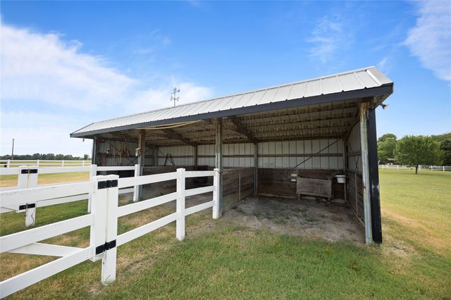 72878 S 230 Road, Wagoner, OK 74467