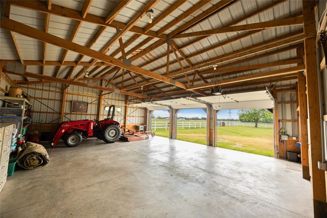 72878 S 230 Road, Wagoner, OK 74467