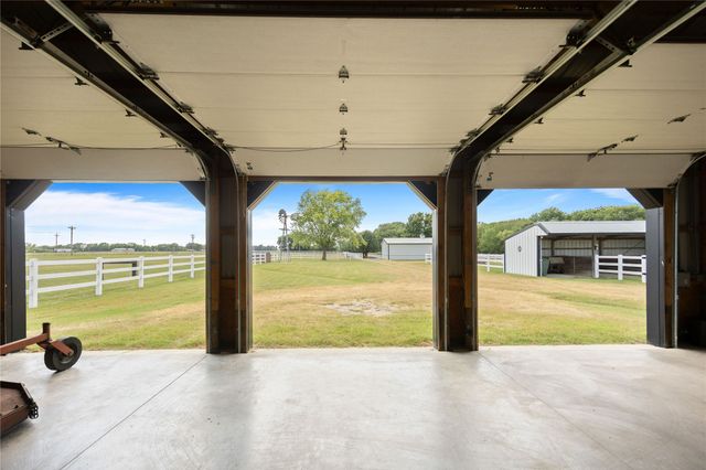 72878 S 230 Road, Wagoner, OK 74467