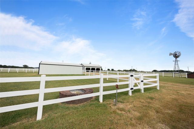 72878 S 230 Road, Wagoner, OK 74467