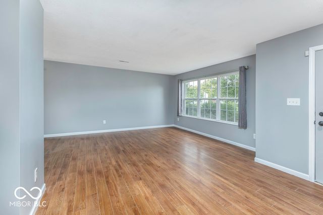 143 Davis Drive, Whiteland, IN 46184