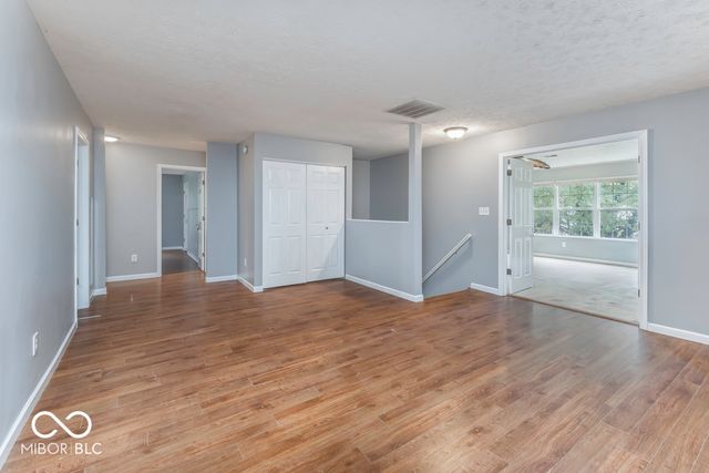 143 Davis Drive, Whiteland, IN 46184