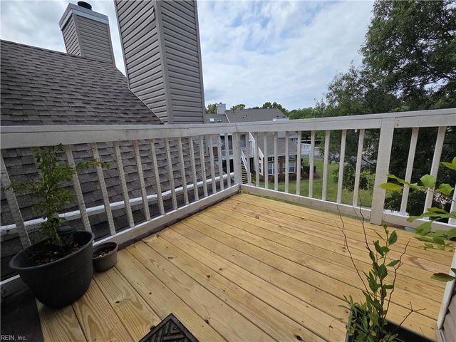 4165 Laurel Green CIR, Virginia Beach, VA 23456