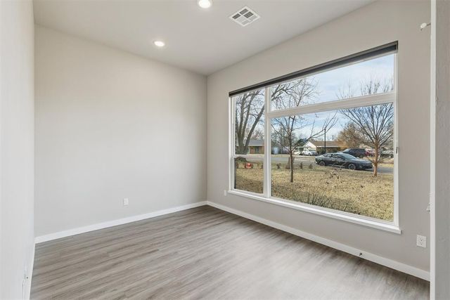 518 N Marshall Drive, Midwest City, OK 73110