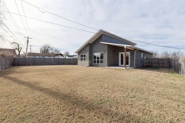 518 N Marshall Drive, Midwest City, OK 73110