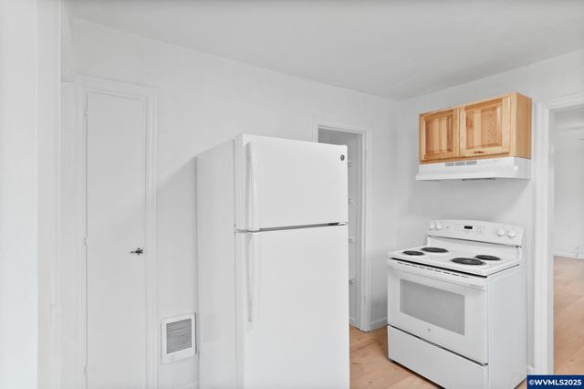 1405 Calapooia St SW, Albany, OR 97321