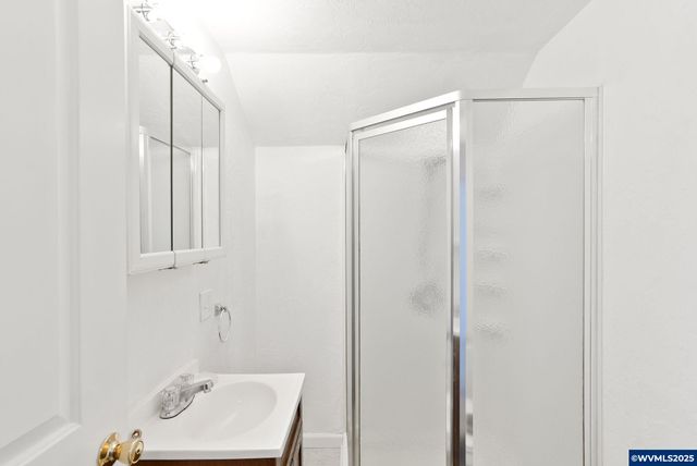 1405 Calapooia St SW, Albany, OR 97321