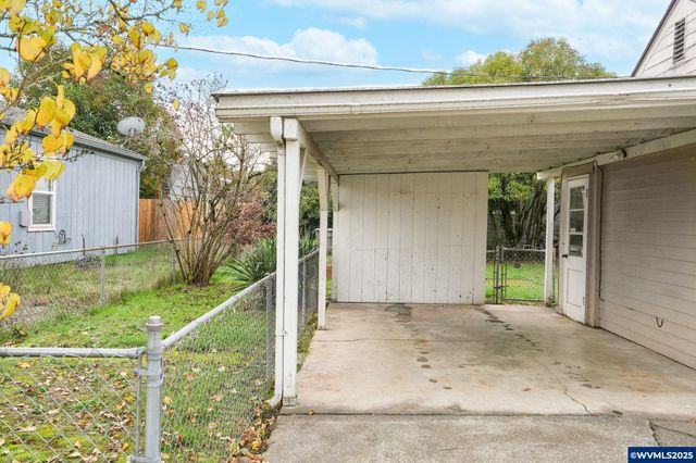 1405 Calapooia St SW, Albany, OR 97321