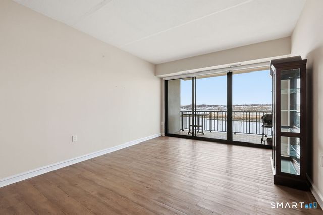 100 Seaview Avenue 2J, Norwalk, CT 06855