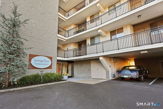100 Seaview Avenue 2J, Norwalk, CT 06855