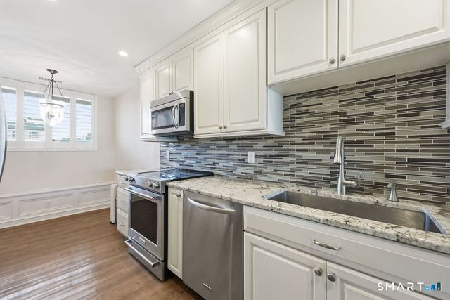 100 Seaview Avenue 2J, Norwalk, CT 06855