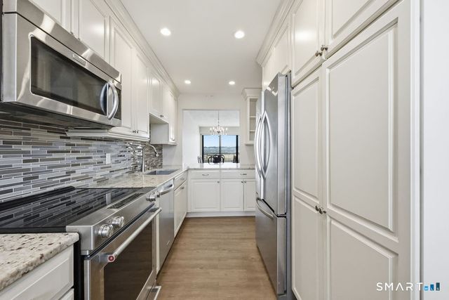 100 Seaview Avenue 2J, Norwalk, CT 06855