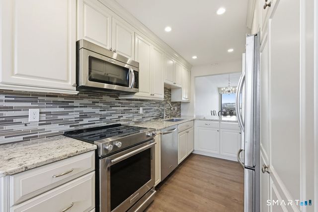 100 Seaview Avenue 2J, Norwalk, CT 06855