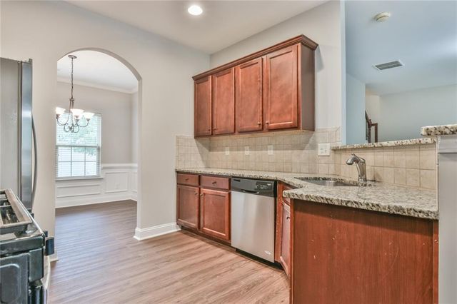 3633 Fallen Oak Drive, Buford, GA 30519