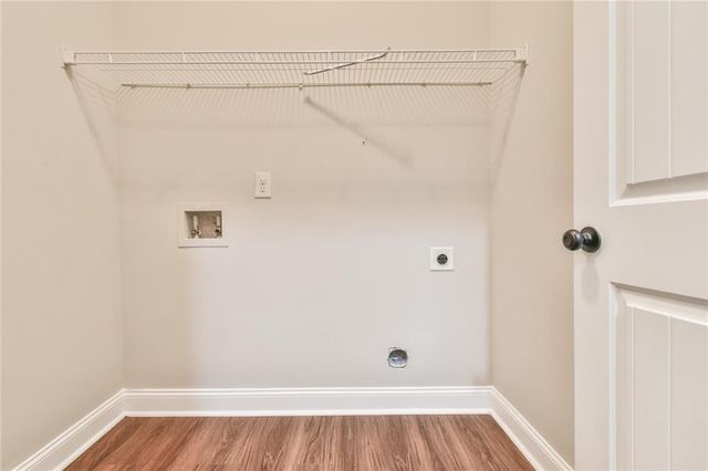3633 Fallen Oak Drive, Buford, GA 30519
