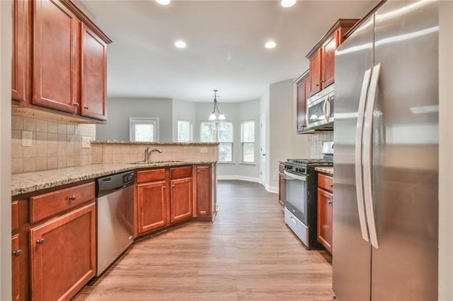 3633 Fallen Oak Drive, Buford, GA 30519