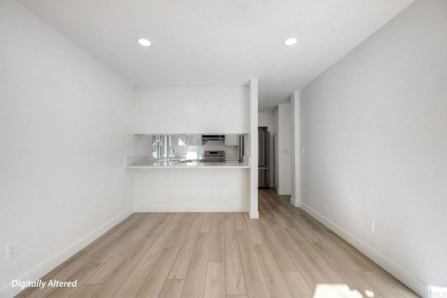 10218 Caminito Surabaya, San Diego, CA 92131