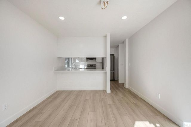 10218 Caminito Surabaya, San Diego, CA 92131