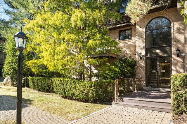 500 Central Park Avenue 212, Scarsdale, NY 10583