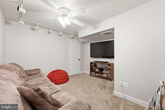 18198 SPRINGS RD, Jeffersonton, VA 22724